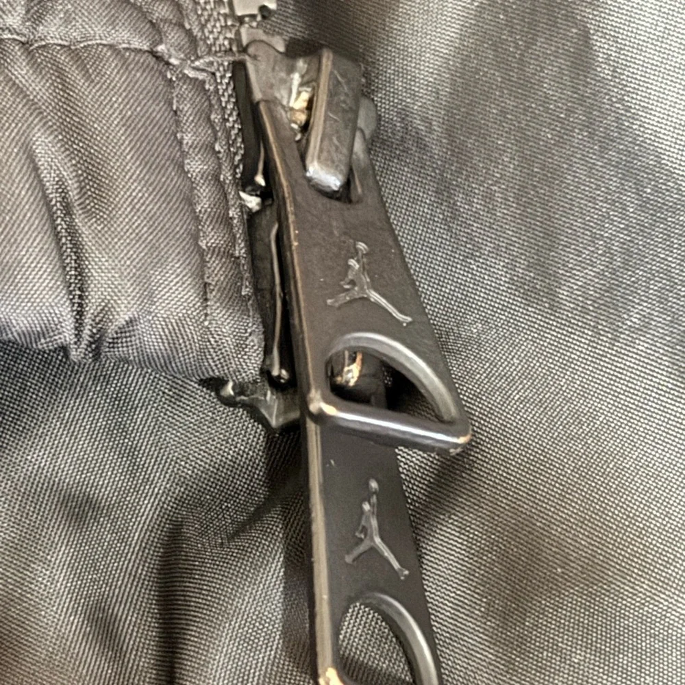 Air Jordan Windbreaker - Picture 6 of 7